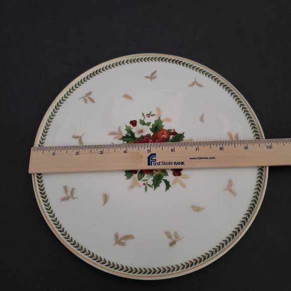 Mikasa Holiday Delight Plate / Server. - Picture 4 of 7